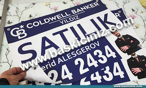 Coldwel Banker emlak afişi